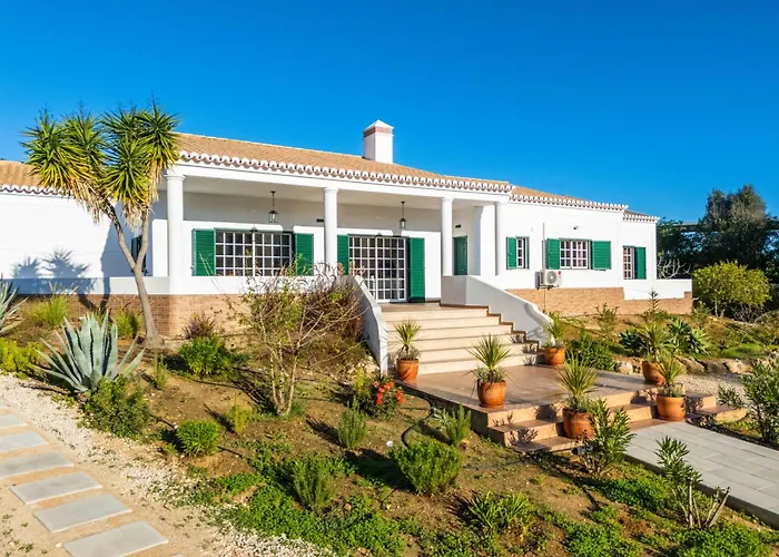 Villa Amina By Portucasa *